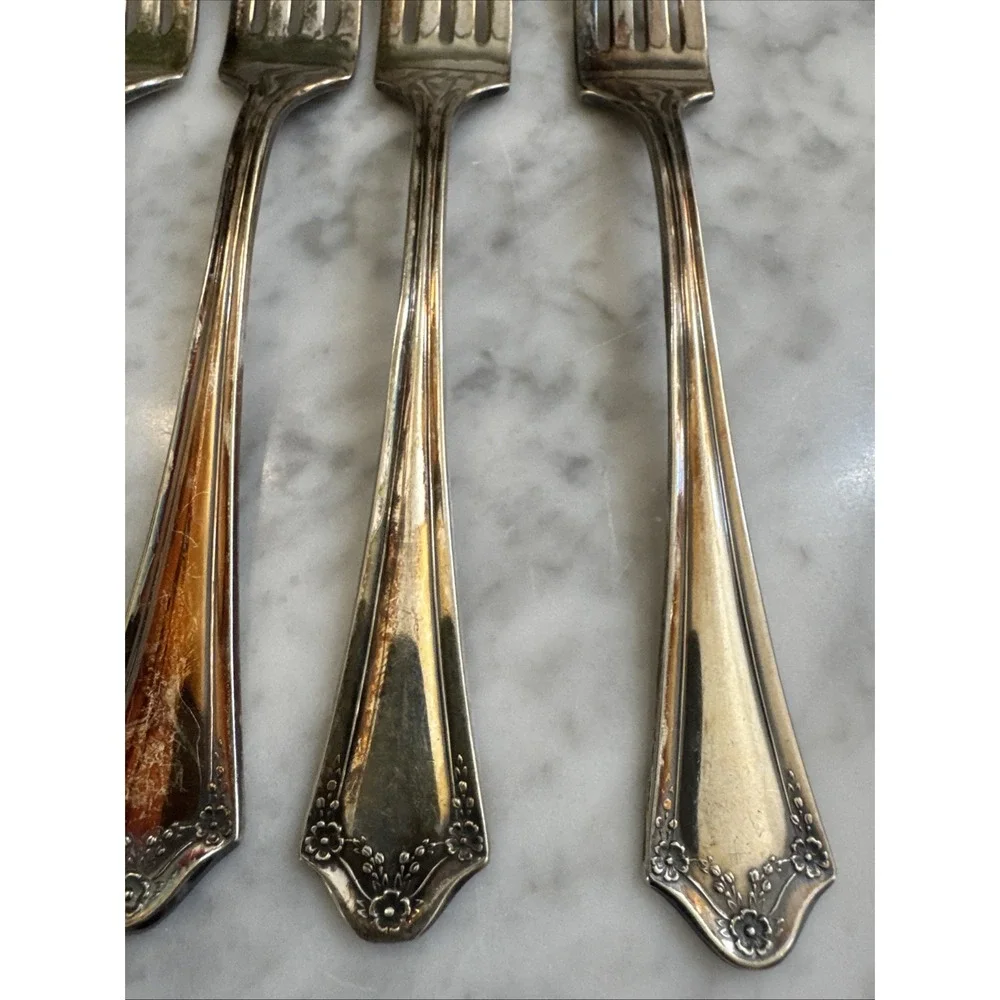 11 Oneida Community  Primrose 7 1/2 Inch Forks Set Of 5‎